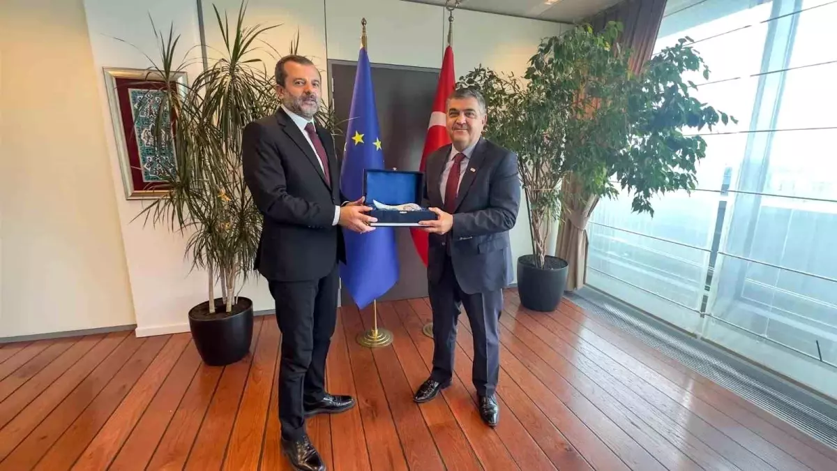 Gürsu Belediyesi Gençlik Projeleri İçin Avrupa'ya Çıkarma Yaptı