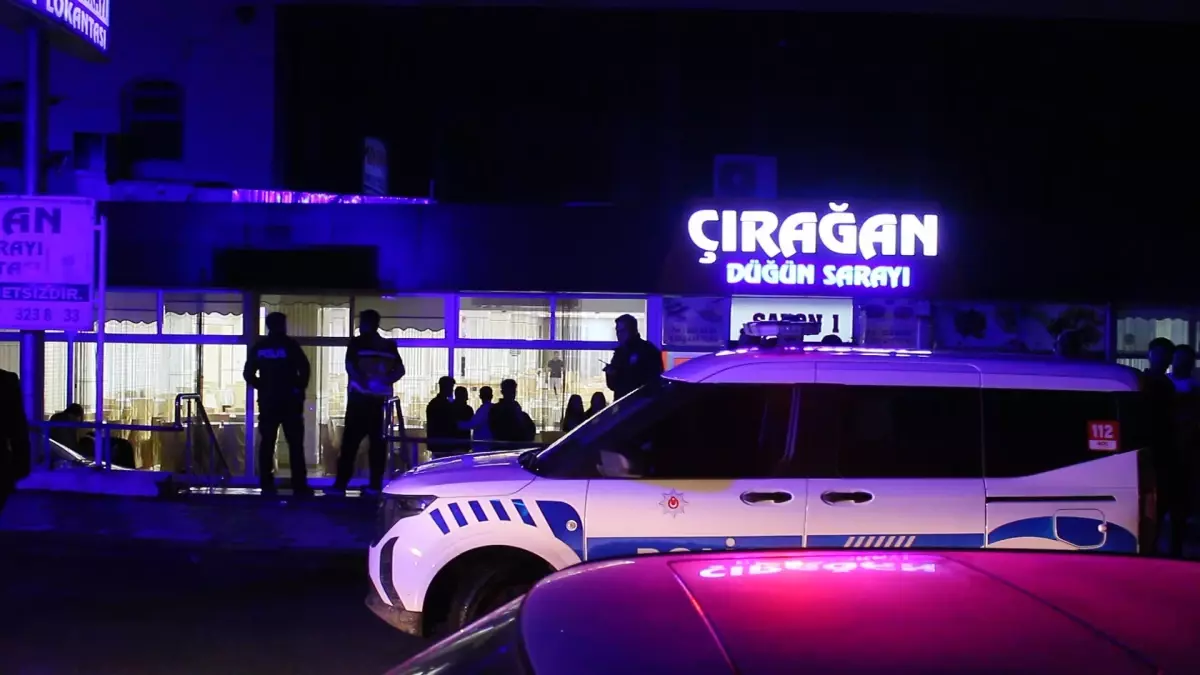 Malatya'da Düğün Önünde Bıçaklı Kavga