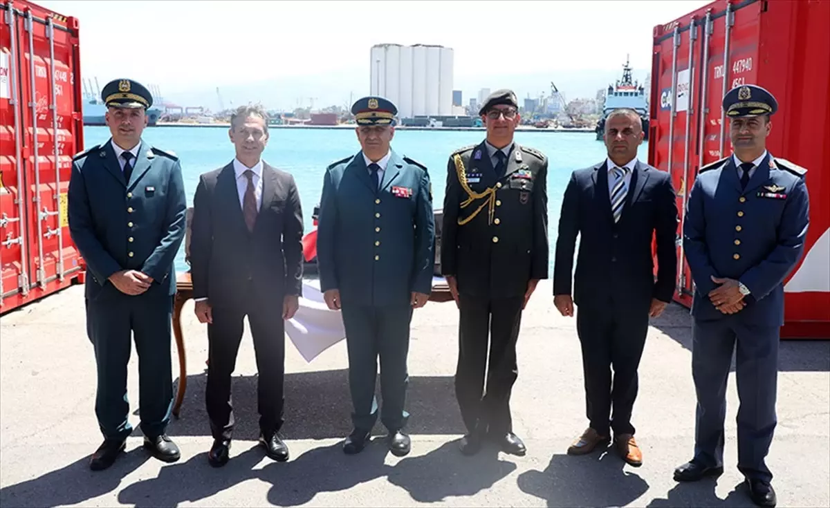 Türkiye'den Lübnan'a Askeri Yardım Teslimi