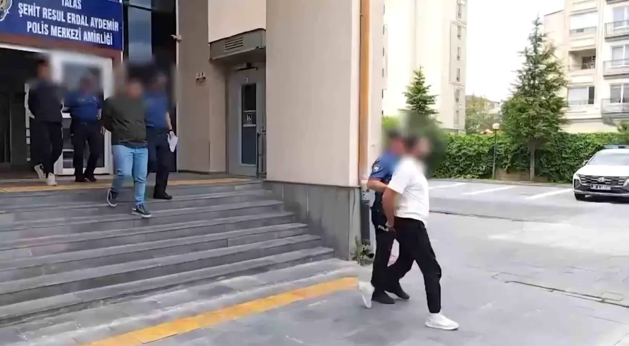 Kayseri'de Akaryakıt İstasyonunda Görevliye Saldırı: 3 Şüpheli Tutuklandı