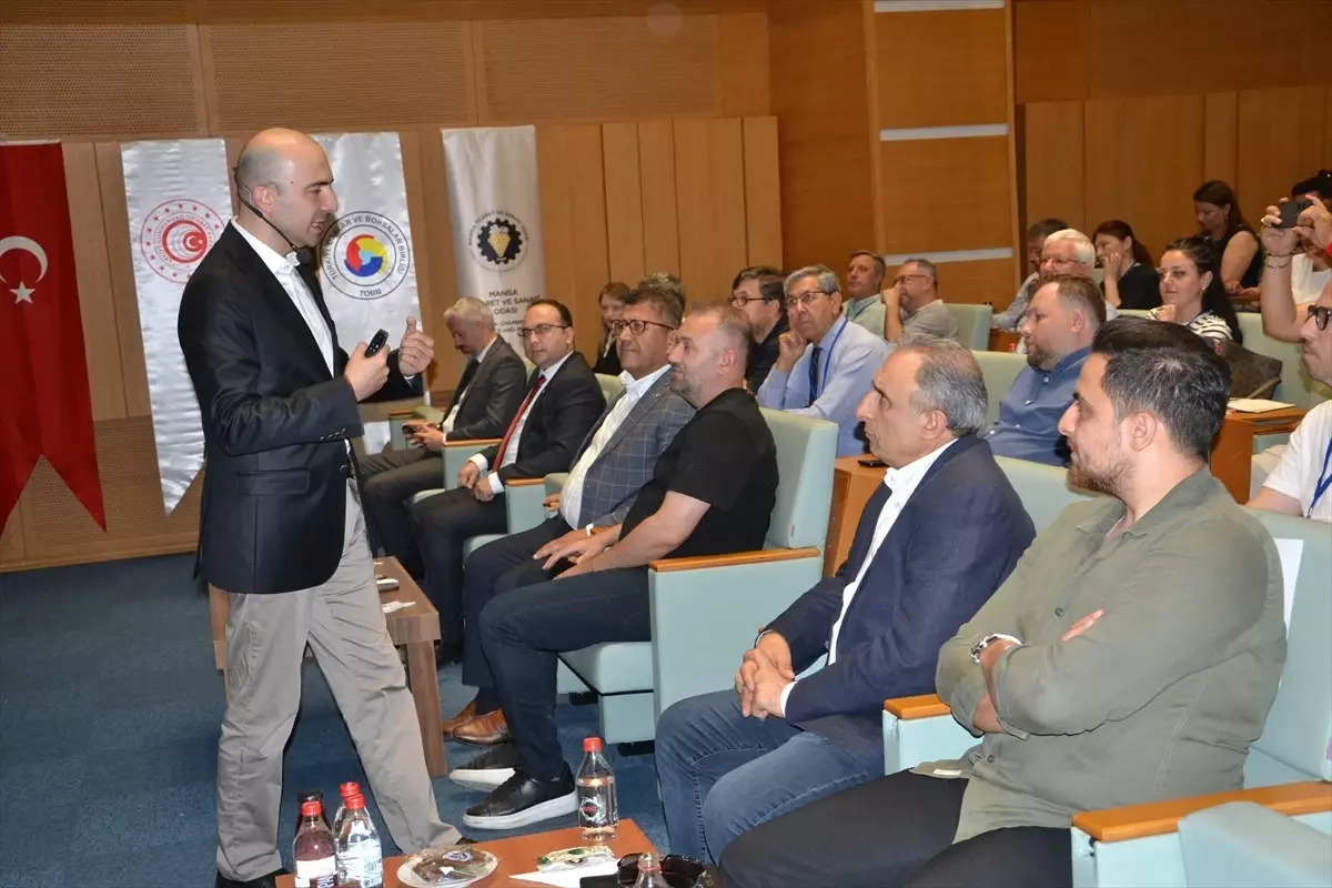 KOSGEB, Manisa'da Girişimcilere Destek Bilgilendirmesi Yaptı