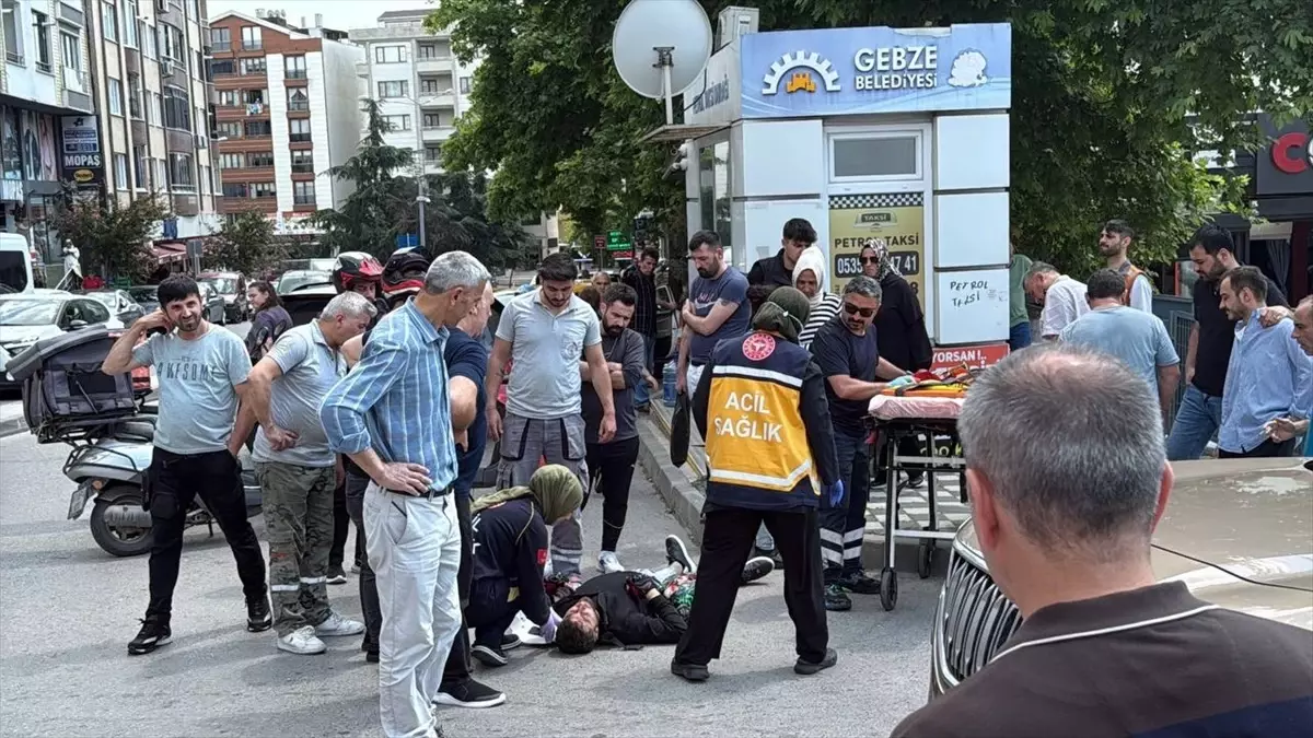 Gebze'de Otomobil-Motosiklet Kazası