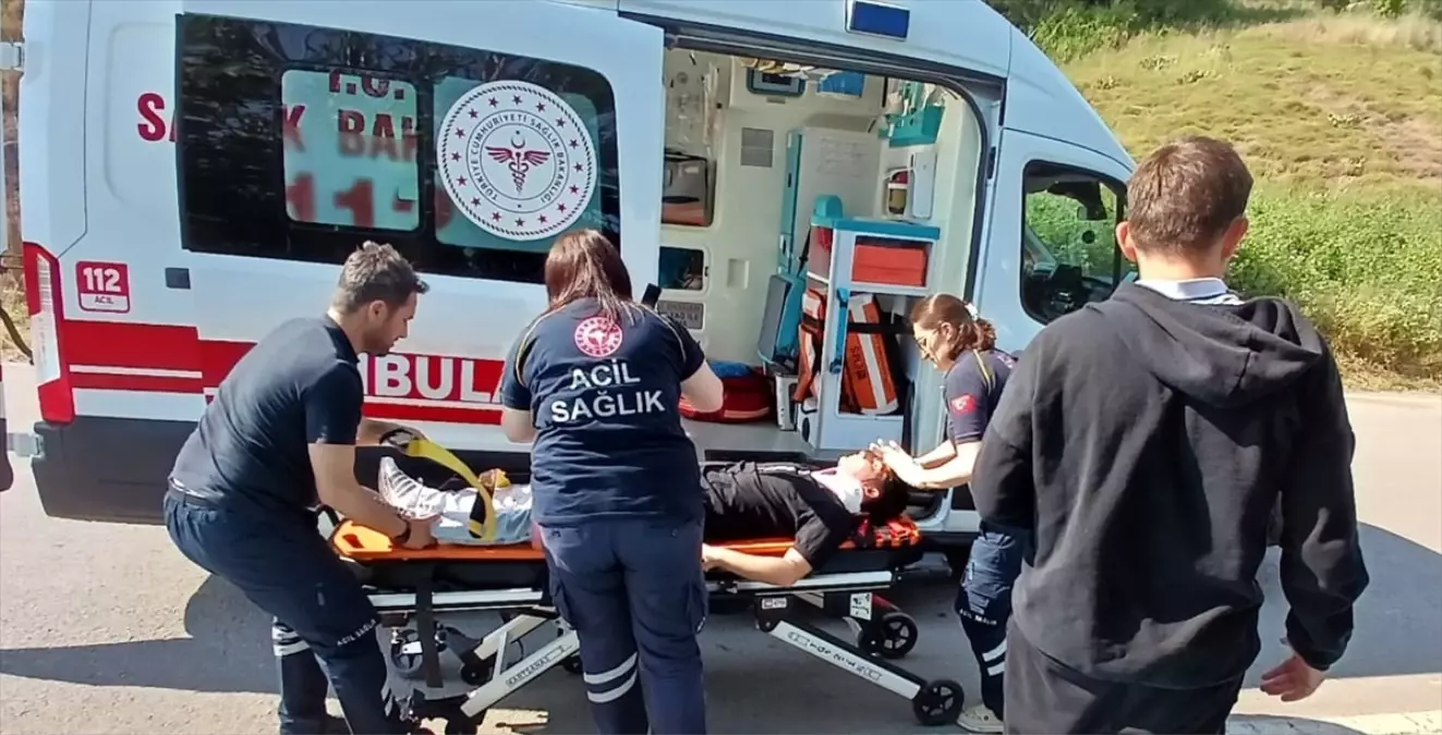 Sinop'ta Motosiklet Kazası: İki Yaralı