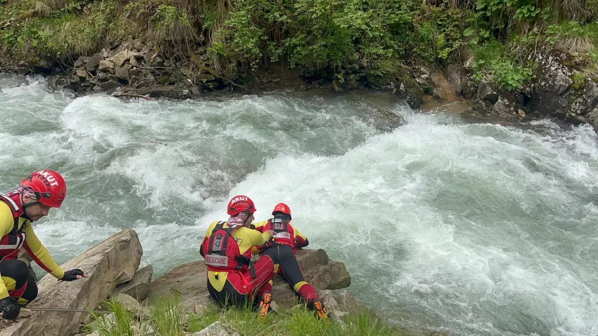 Uzungöl'de Kayıp Çocuk İçin Arama Devam Ediyor