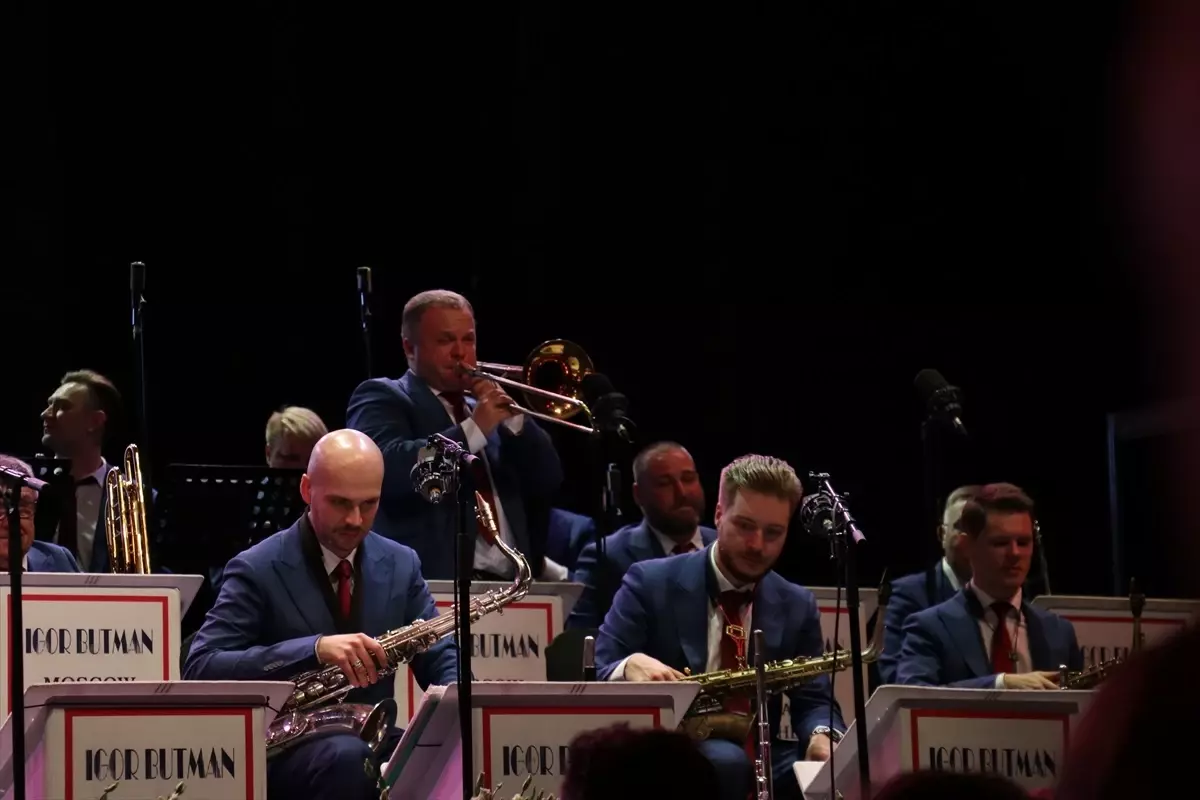 Akra Caz Festivali'nde Igor Butman Rüzgarı
