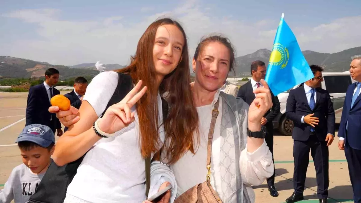 Kazakistan'dan Gazipaşa-Alanya'ya İlk Direkt Uçuş Gerçekleşti