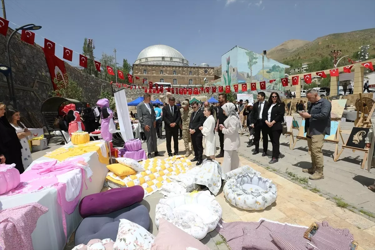 Başkale'de Hayat Boyu Öğrenme Haftası Sergisi