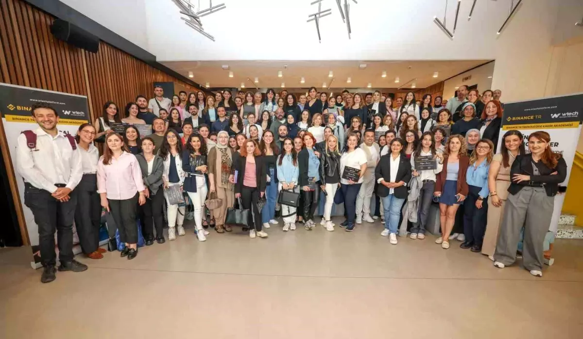 Kadınlar İzmir'de Teknolojiyi Keşfetti