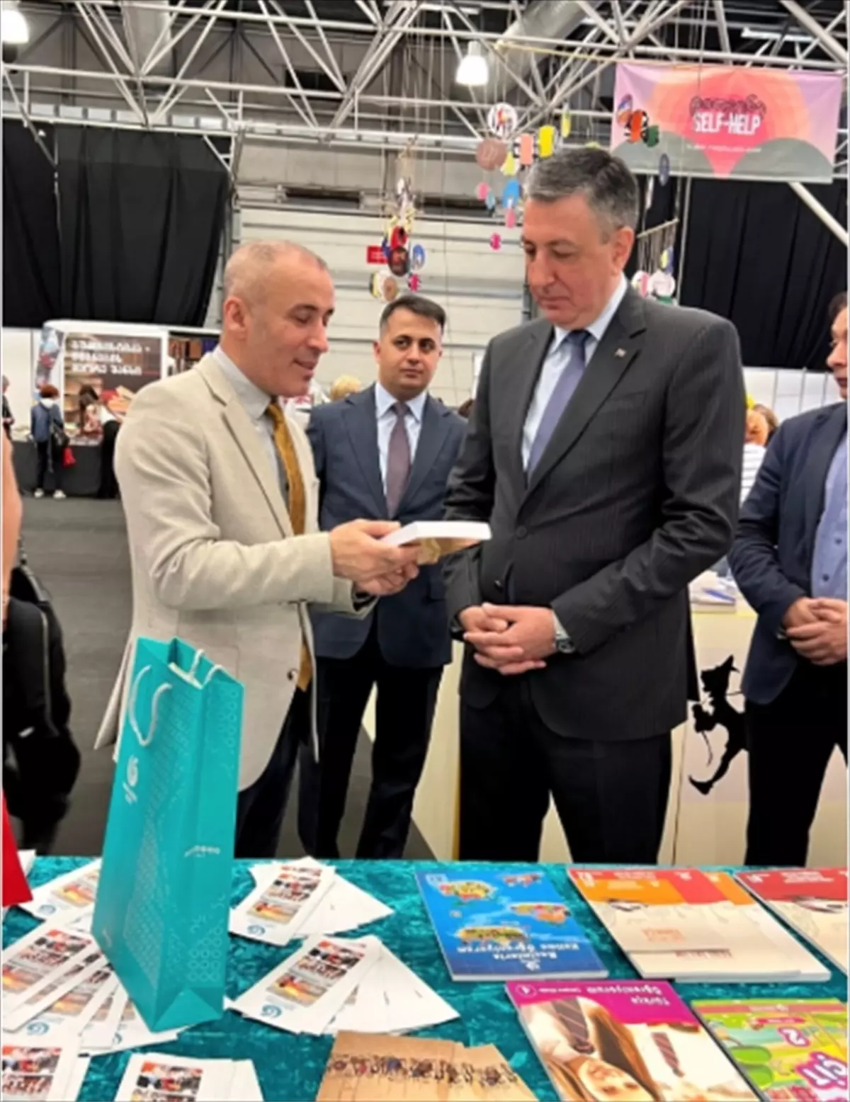 Tiflis Kitap Fuarı'nda Türk Eserleri Tanıtımı