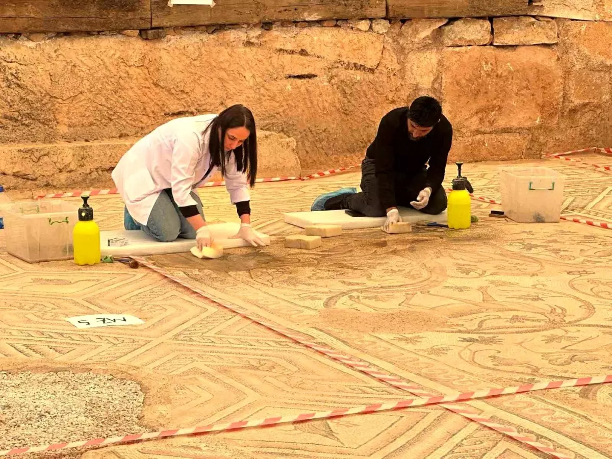 Perre Antik Kent'te Mozaik Restorasyonu Başladı