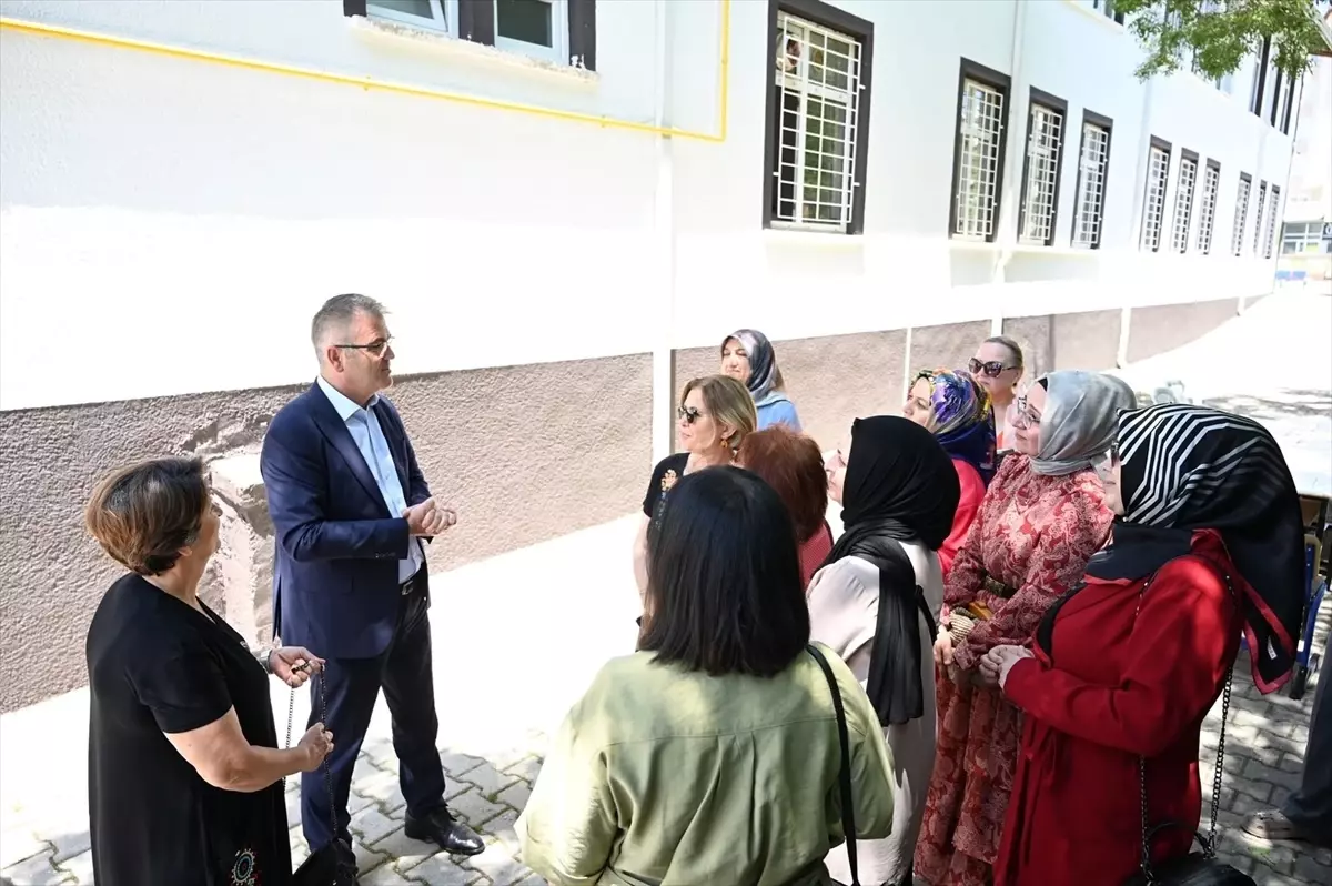 Seydişehir'de Yıl Sonu Sergisi Açıldı