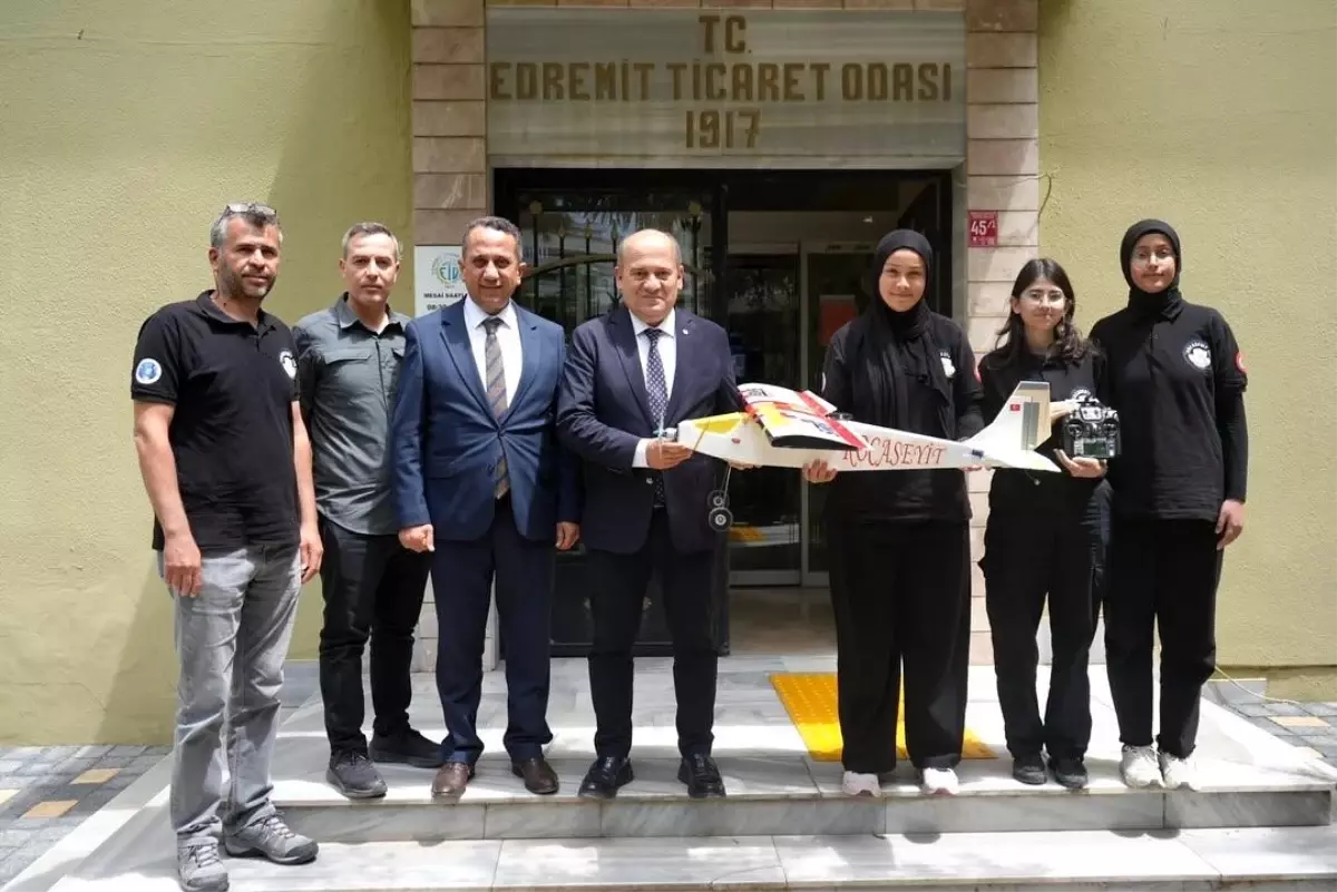 Edremit'ten Robot Yarışmasında Başarı!
