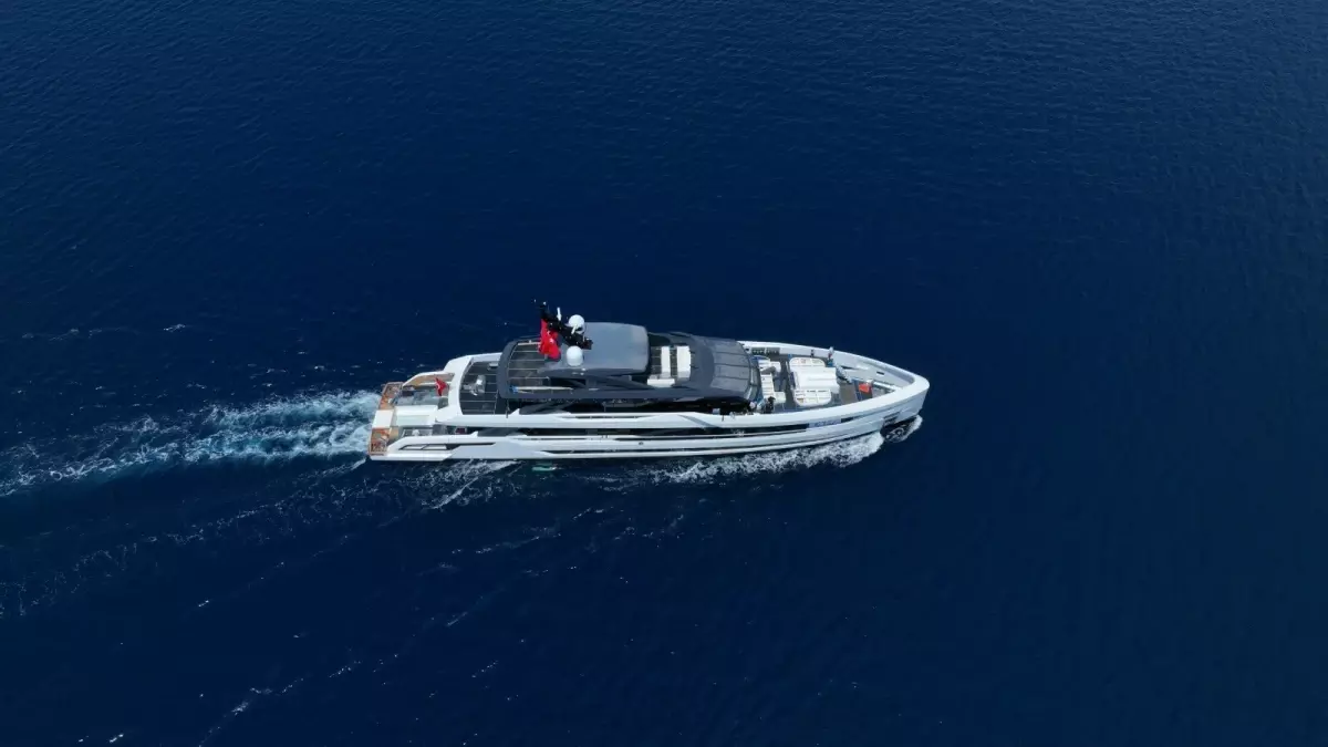 Bodrum'da 1,2 Milyar Liralık Yat Suya İndirildi