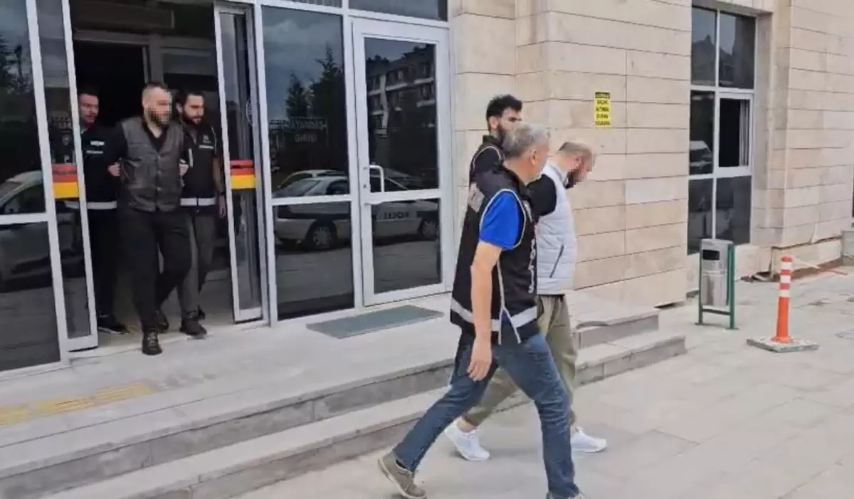 Kütahya'da Uyuşturucu Operasyonu: 13 Kişi Tutuklandı
