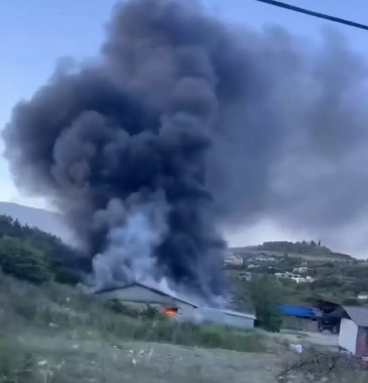 Hatay'da Tekstil Fabrikasında Yangın