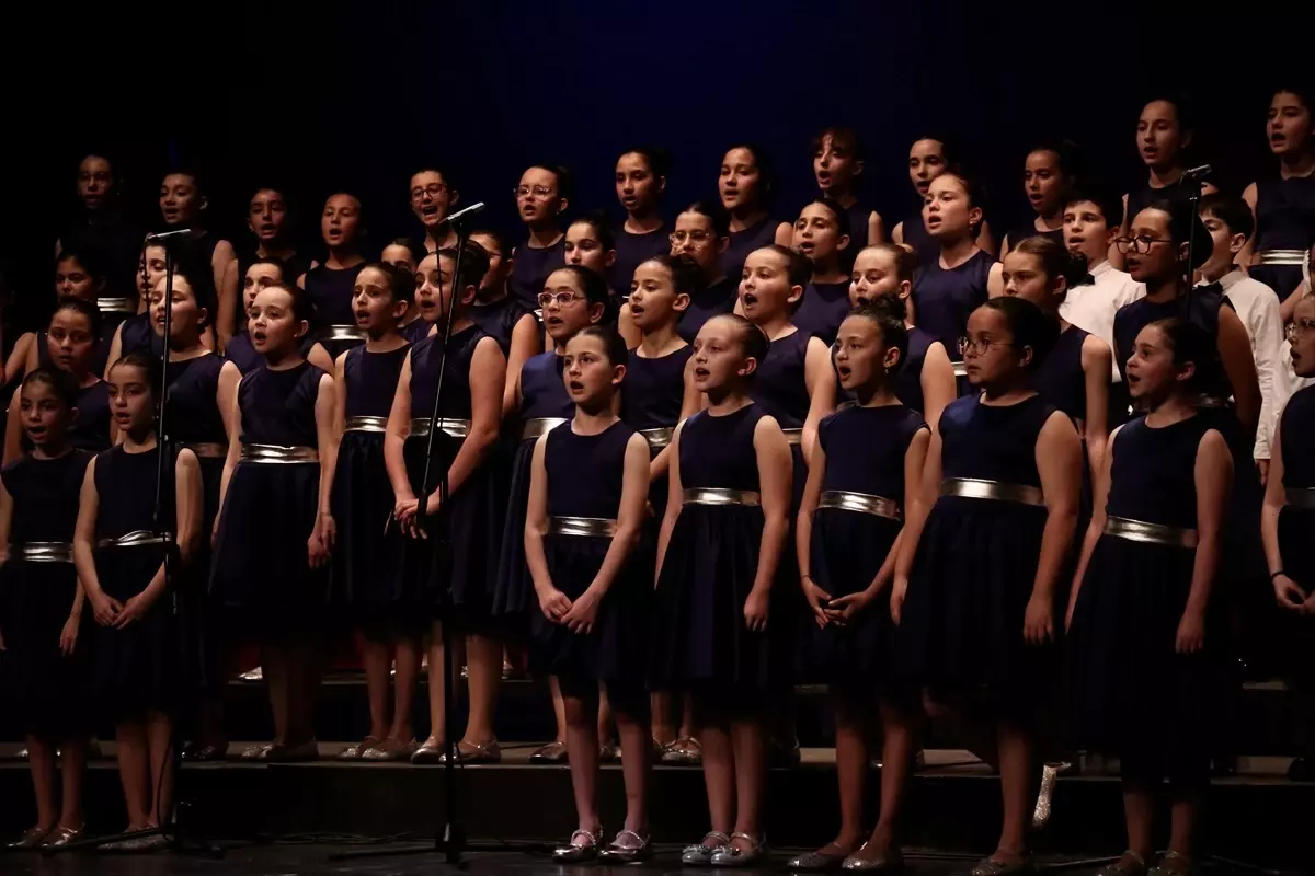 SAMDOB Çocuk Korosu Muhteşem Bir Konser Verdi