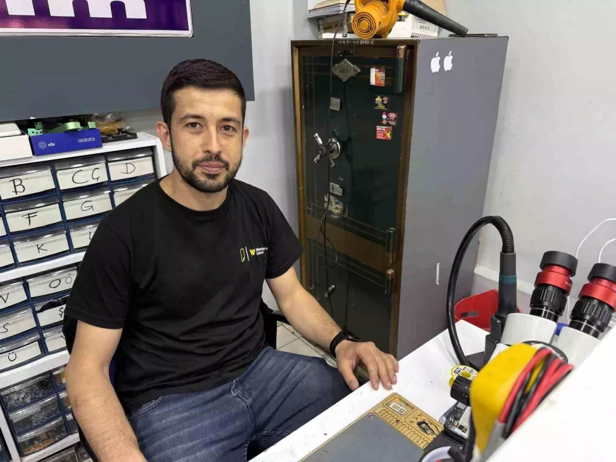 Erbaa'da Telefon Tamircisinde Batarya Paniği
