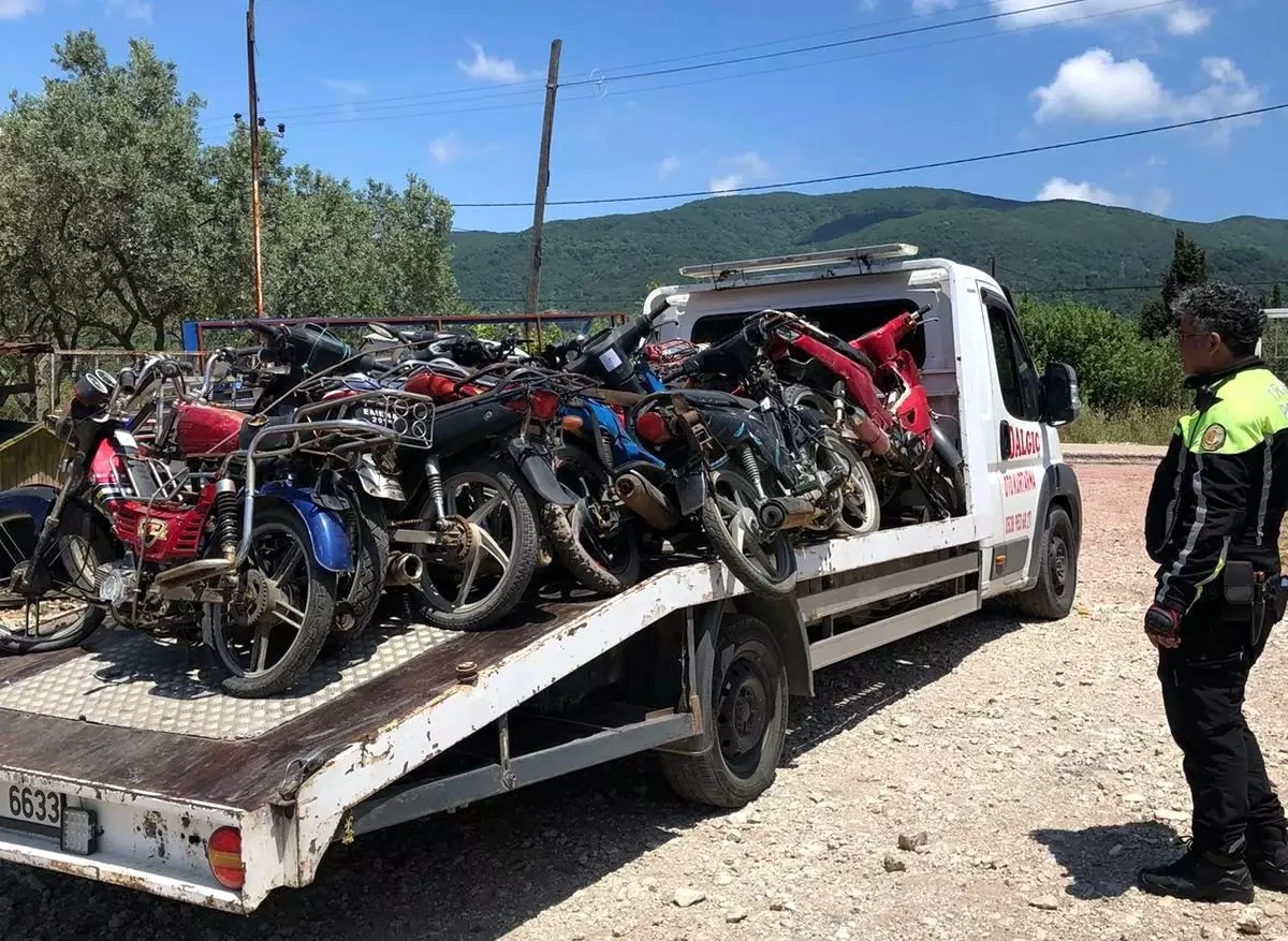 Erdek'te Tescilsiz Motosiklet Denetimleri Sıklaştı