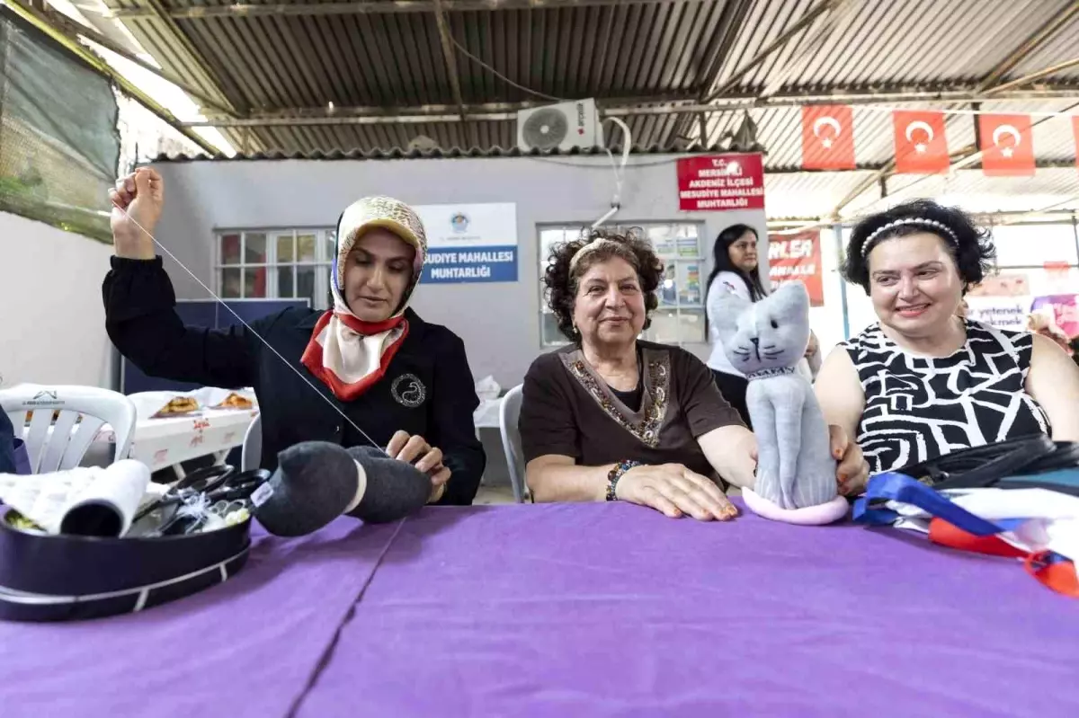 Mersin'de Kadınların Üretime Katılımını Artıran 'Evimiz Atölye' Projesi Büyüyor