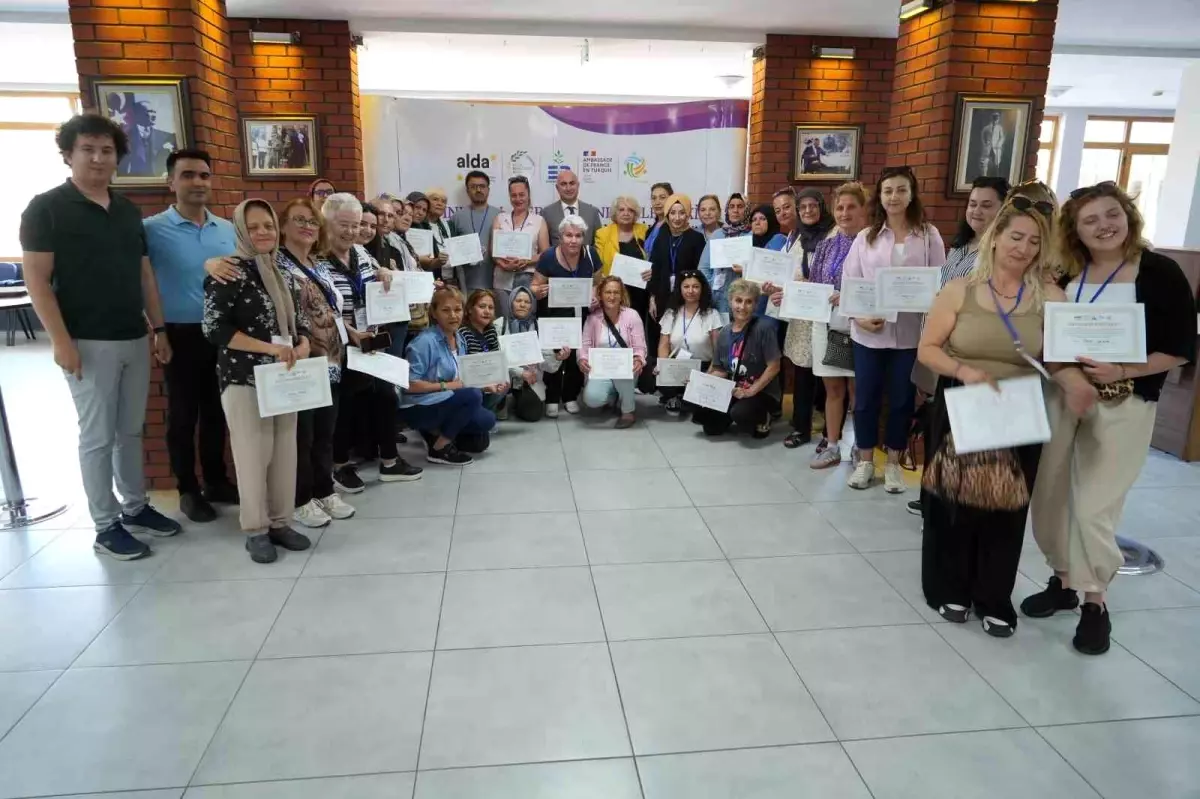 Edremit'te Kadınlar İçin Eğitim Programı Tamamlandı