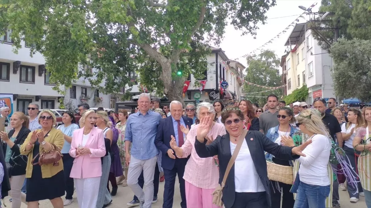 Tirilye Zeytin Çiçeği Festivali Başladı
