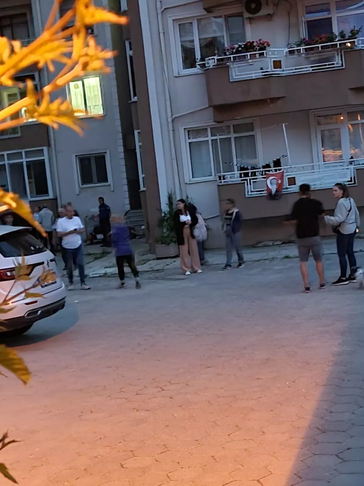 Gelibolu'da Cam Silerken Düştü