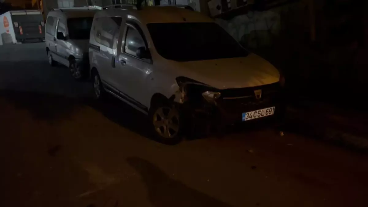 Pendik'te Kamyonet Kazası