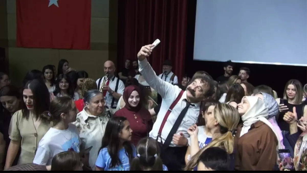 Eğitime Destek İçin Müzikal