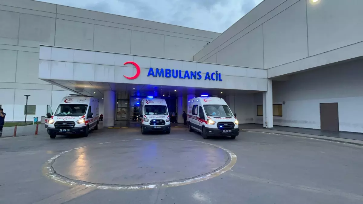 DEM Parti Milletvekili Mahmut Dindar trafik kazası geçirdi