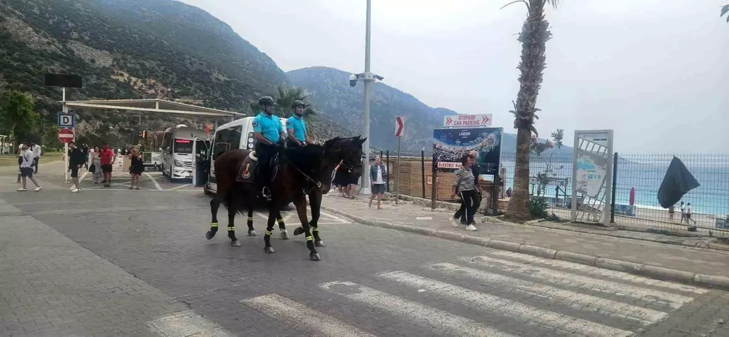 Fethiye'de Atlı Jandarma Timleri Göreve Başladı