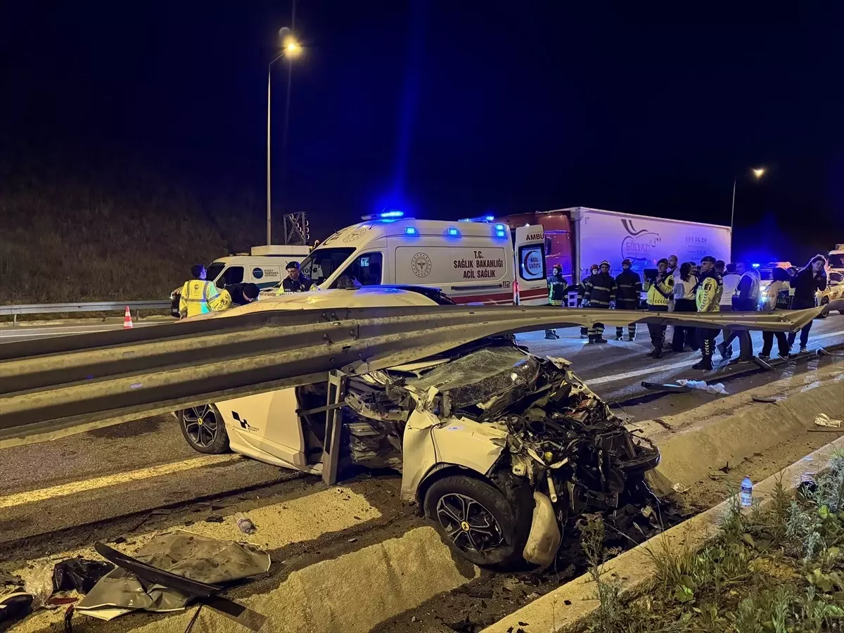 Kuzey Marmara Otoyolu'nda Zincirleme Kaza