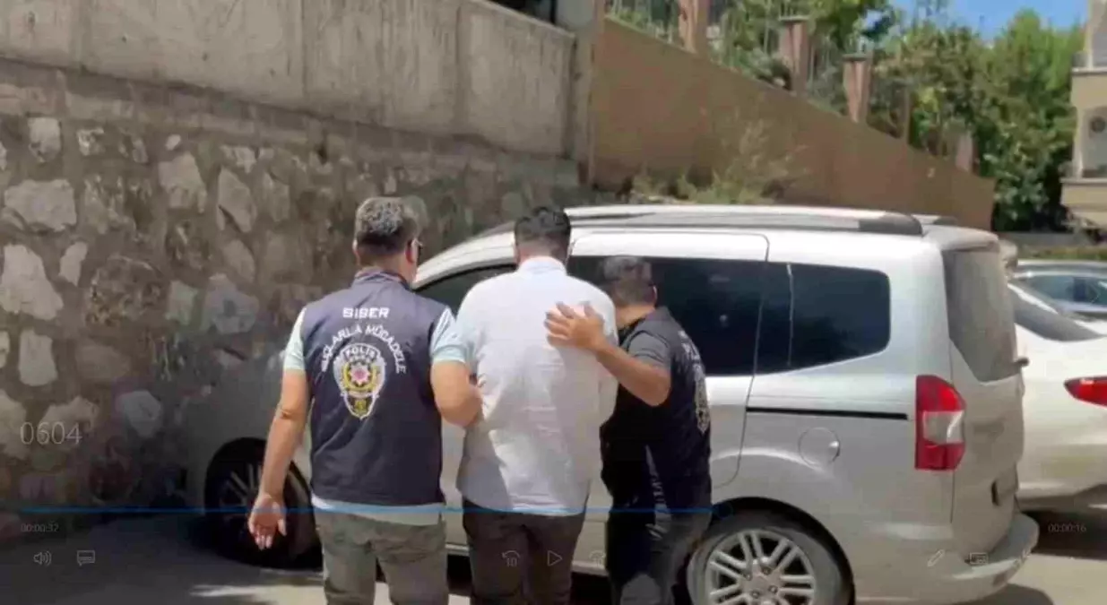 Yalova'da Siber Dolandırıcılık Operasyonu