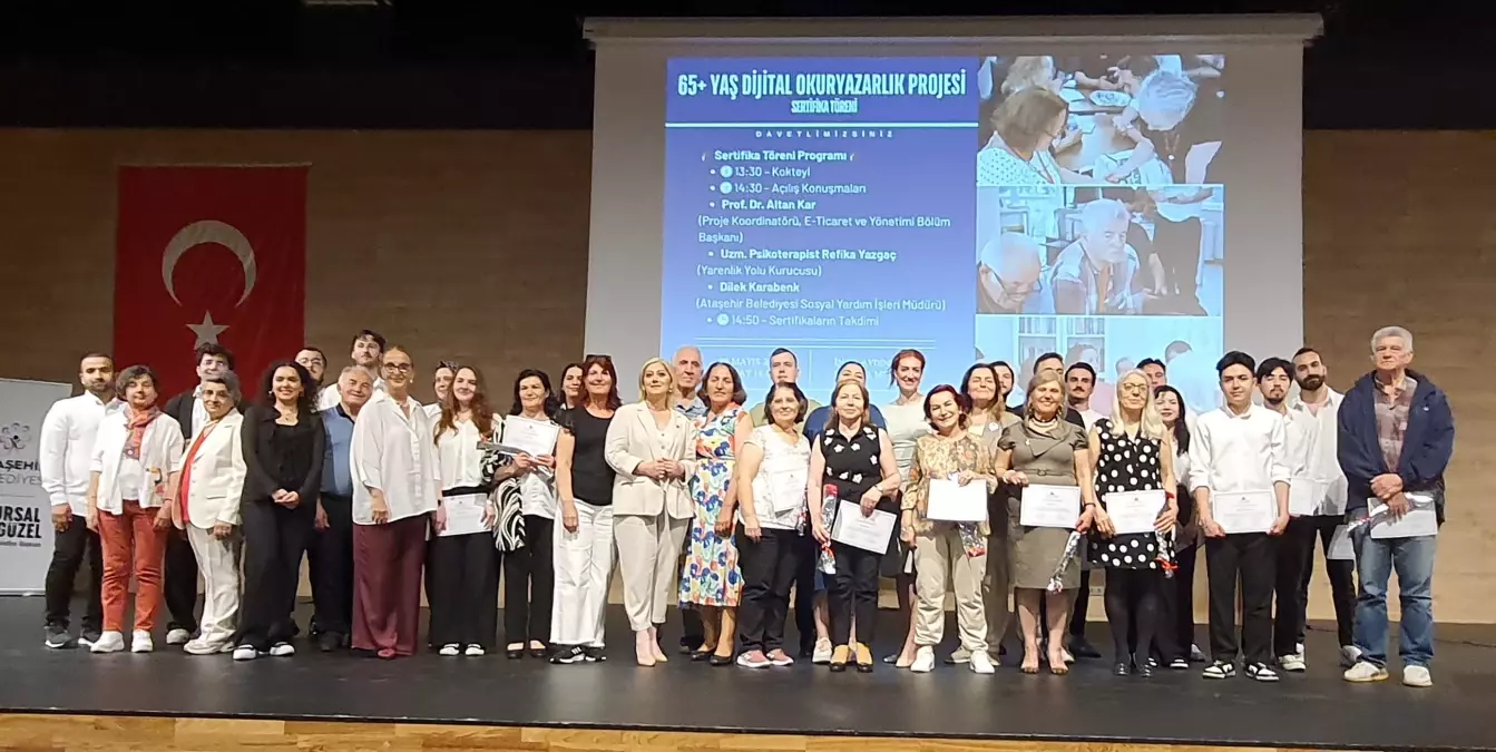 Dijital Okuryazarlık Projesi Mezunları Sertifikalarını Aldı