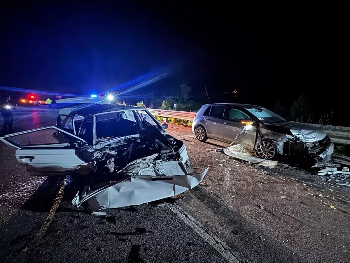 Bartın'da Trafik Kazası: 4 Yaralı
