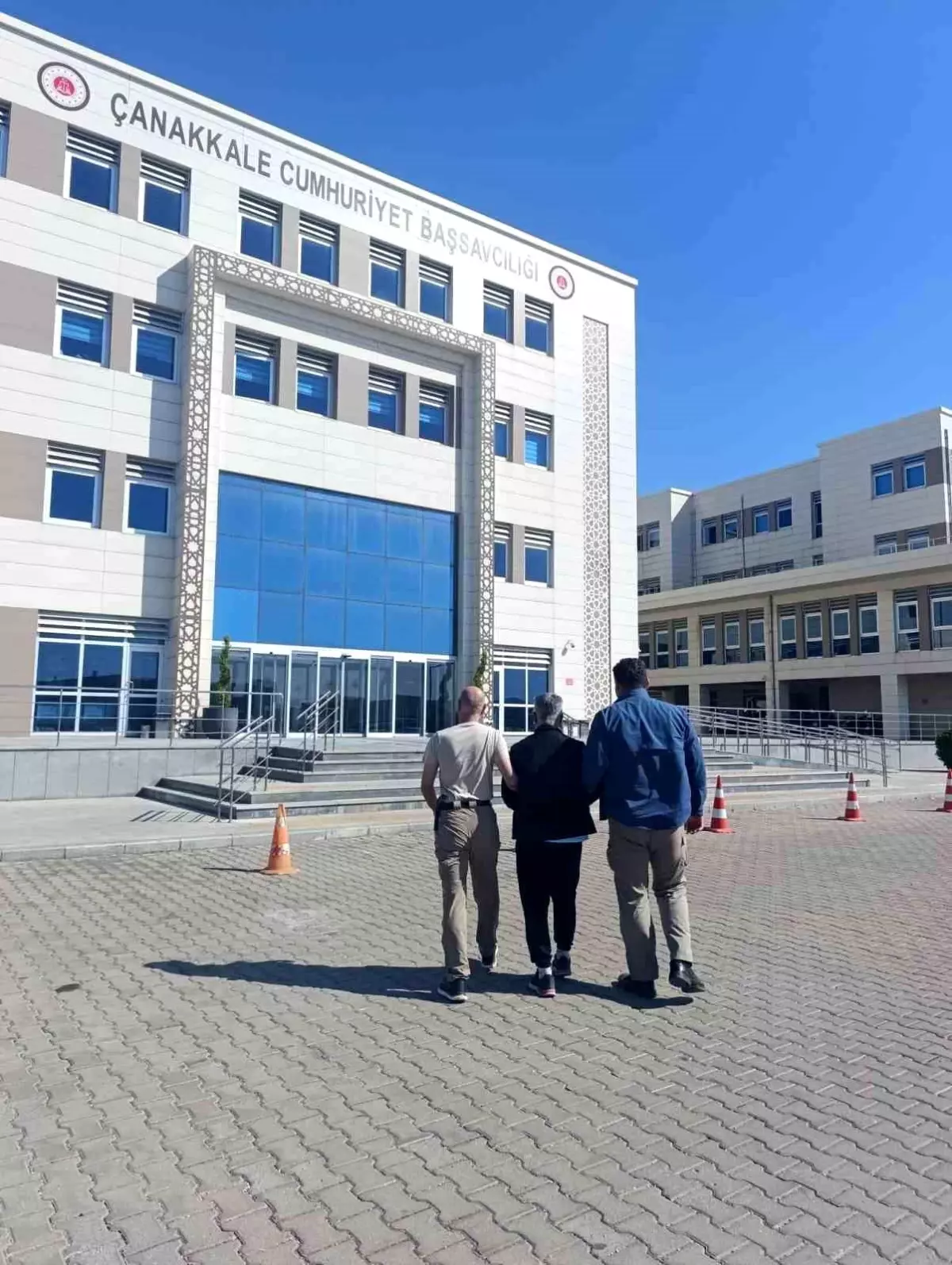 Çanakkale'de Uyuşturucu Zanlısı Yakalandı