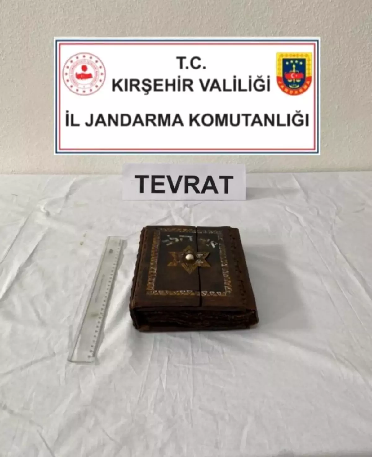 Kırşehir'de 700 Yıllık El Yazması Tevrat Ele Geçirildi