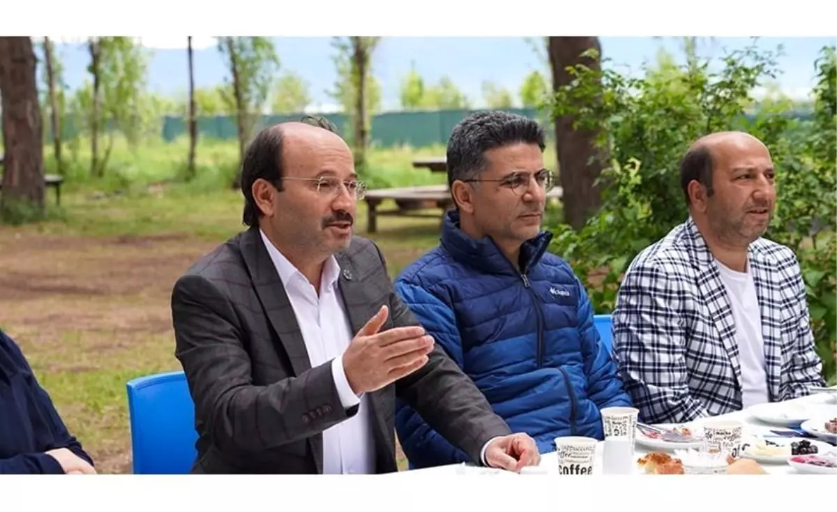 ETÜ’de İdari Personel Kahvaltı Programı