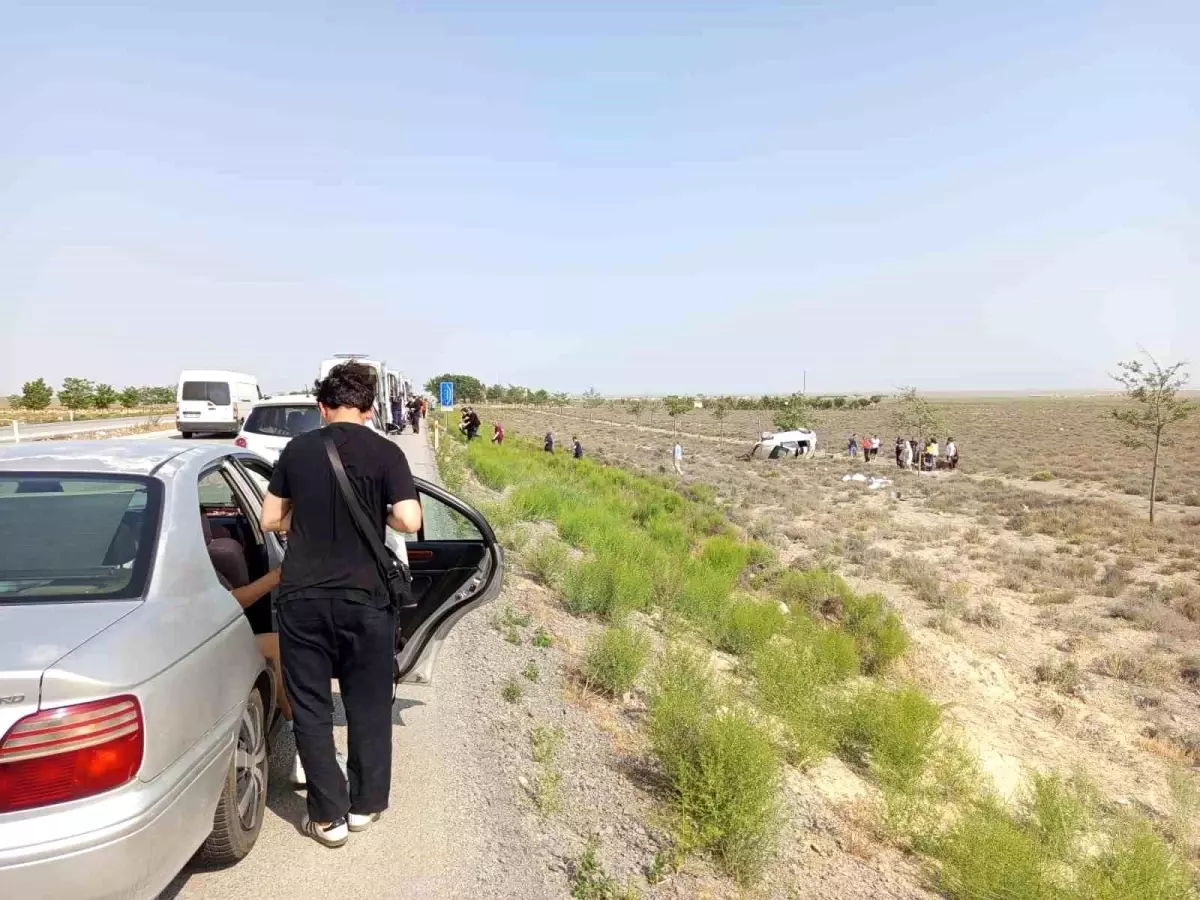 Karapınar'da Otomobil Devrildi: 4 Yaralı