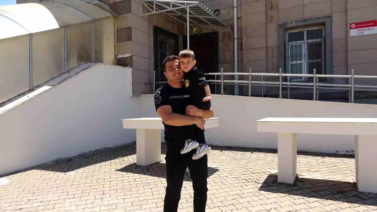 Egehan'ın Cami Macerası