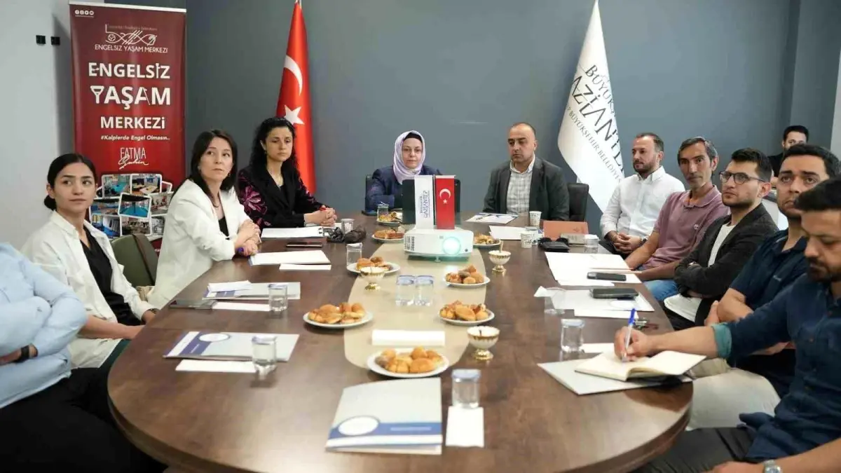 Gaziantep'te Engelsiz Yaşam Merkezi, Rehabilitasyon Hizmetlerini Bilim Kurulu ile Değerlendiriyor