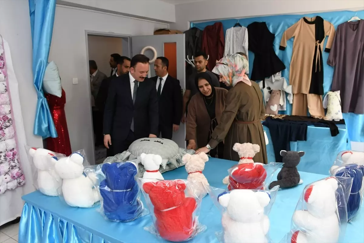 Malazgirt'te Hayat Boyu Öğrenme Haftası Sergisi