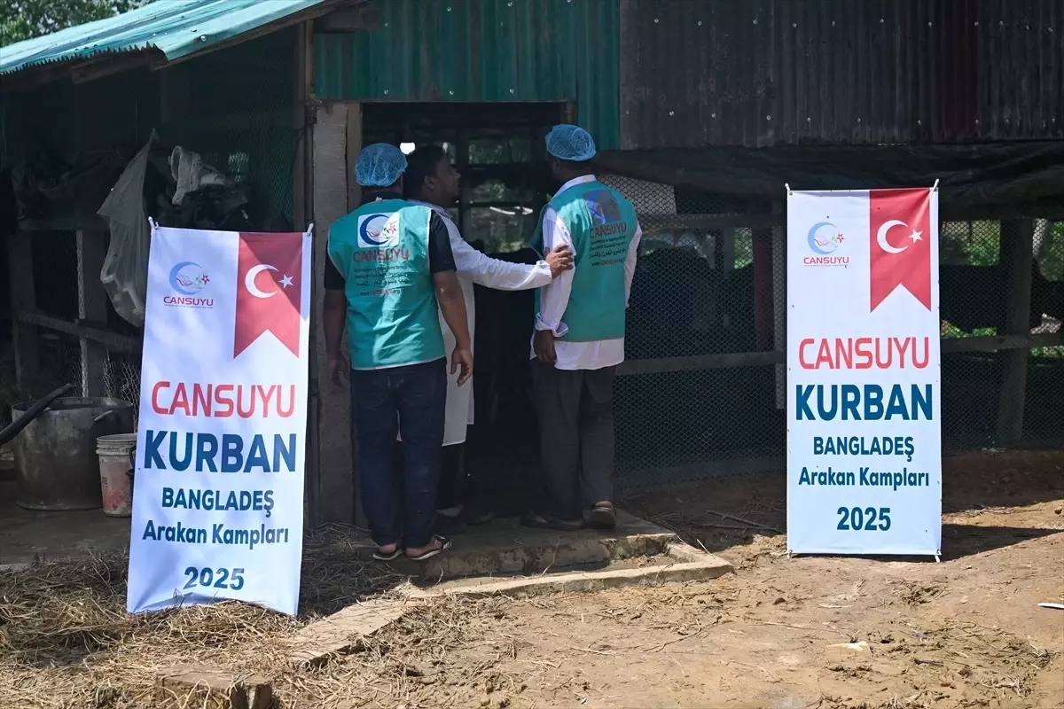 Cansuyu Derneği'nden Arakanlılara Kurban