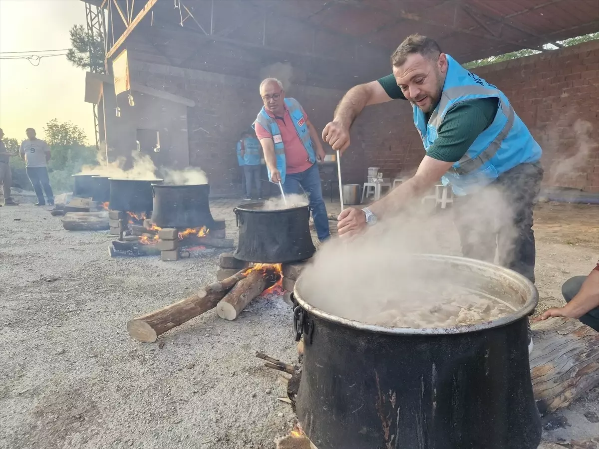 Koçak Köyü'nde Kavurma Geleneği Sürüyor