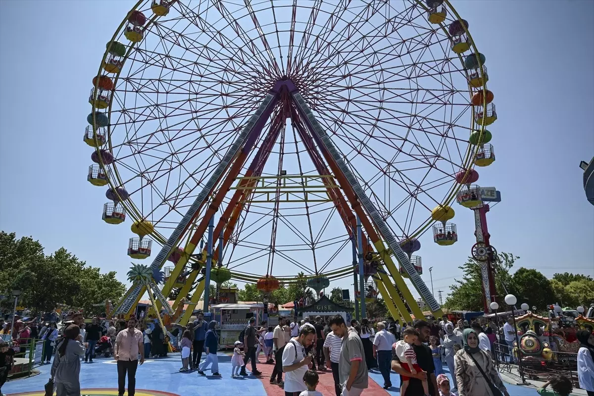 Kurban Bayramı'nda Eğlence Parkları Dolu
