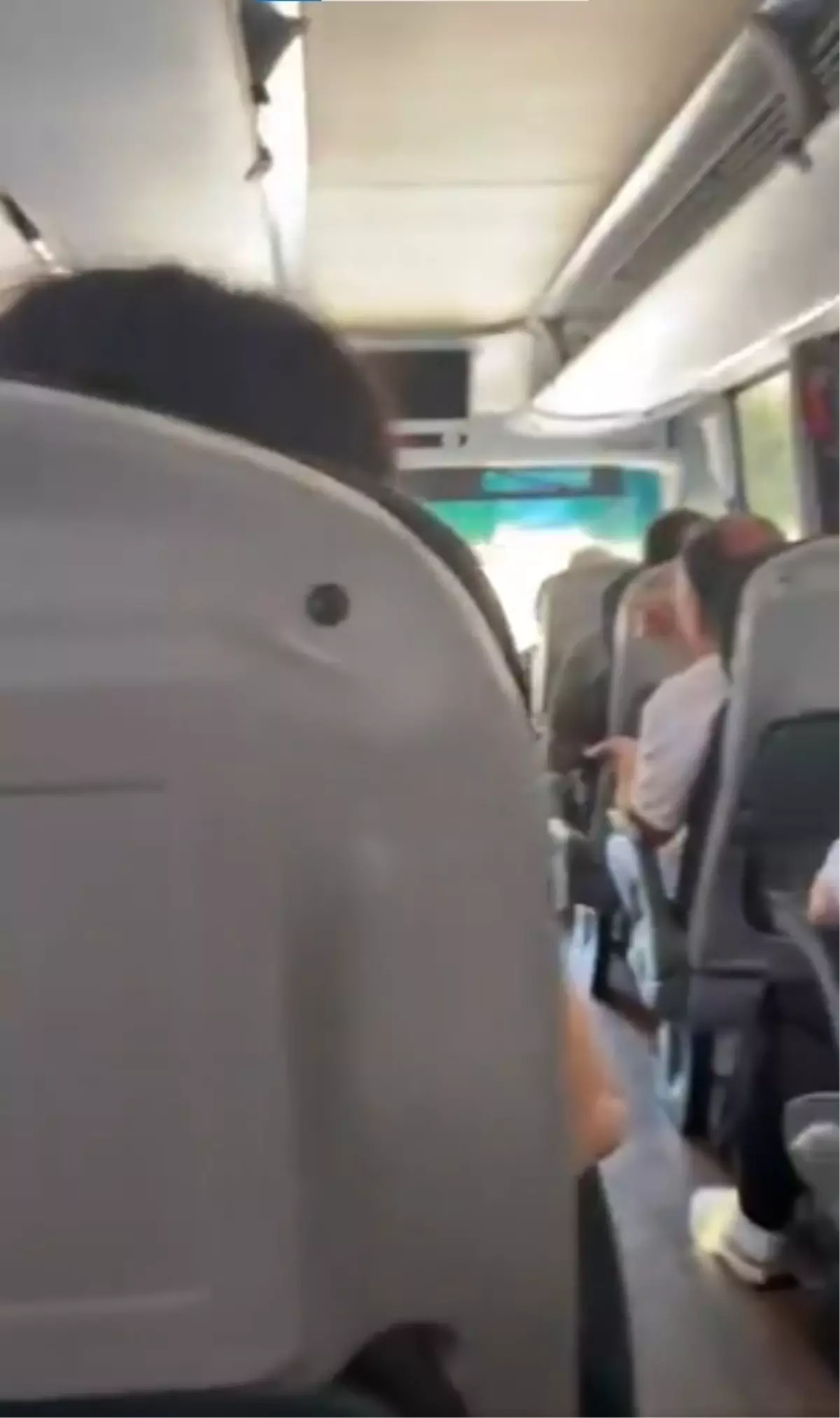 Şehirlerarası otobüs yolu karıştırdı, İstanbul'da en olmadık yere girdi