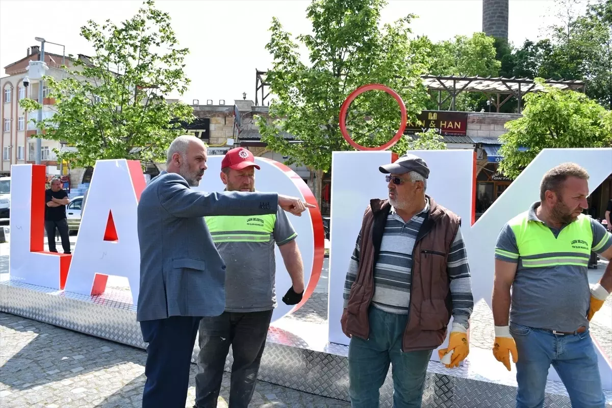 Ladik'e 'Ladik' Yazısı Yerleştirildi