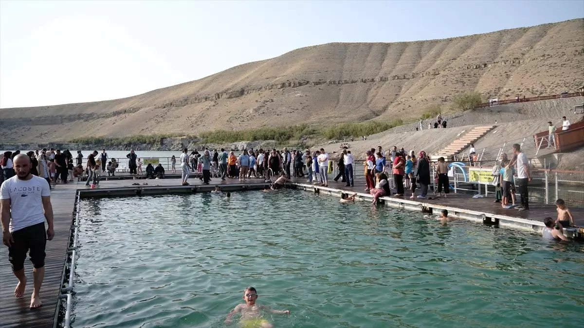 Acıgöl, Bayramda Serinlemek İçin Uğrak Noktası