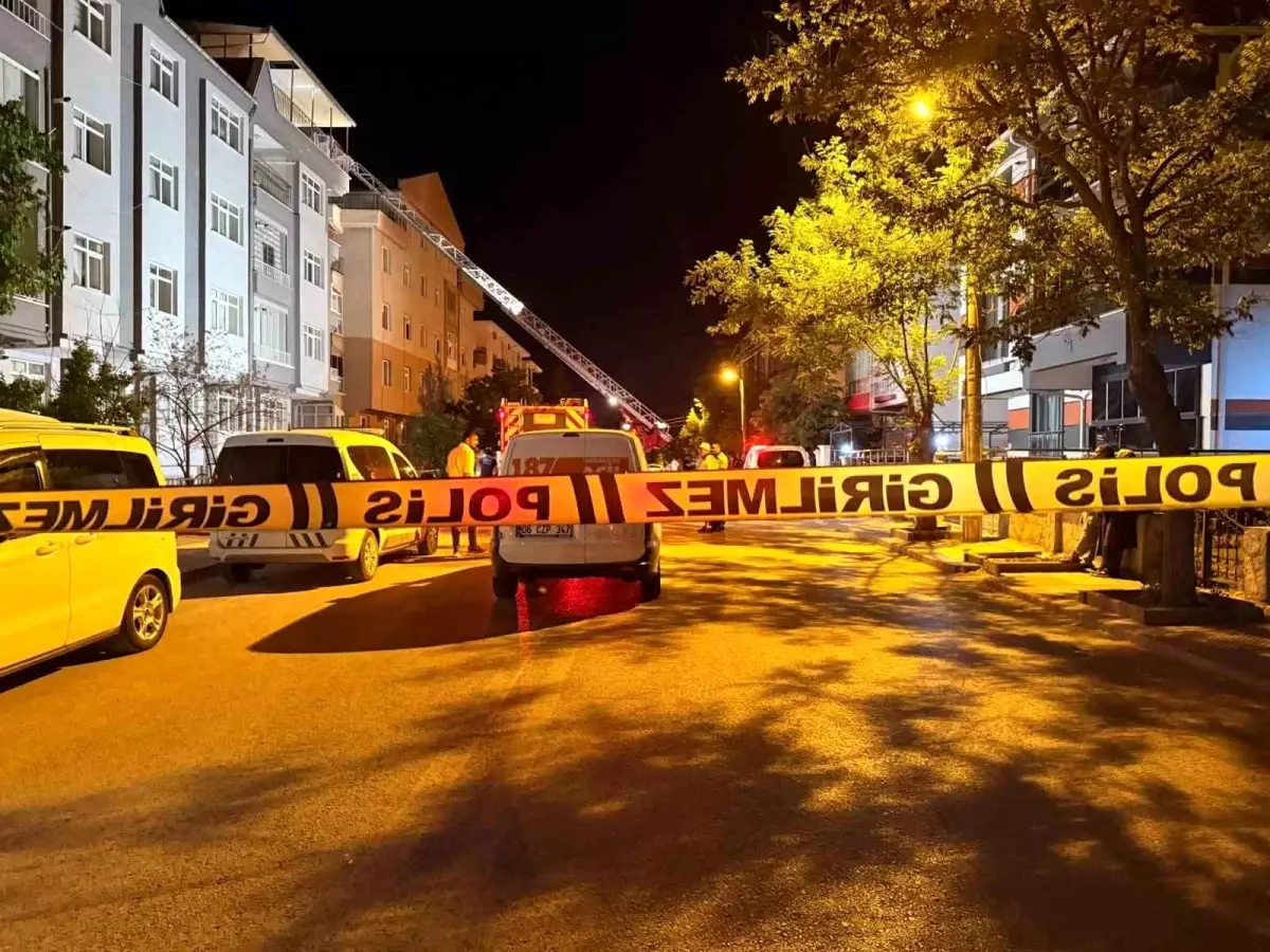 Polatlı'da 5 Katlı Binada Yangın Çıktı