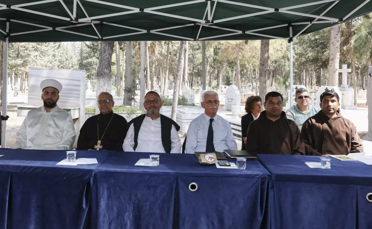 Mersin'de Dinler Buluşması