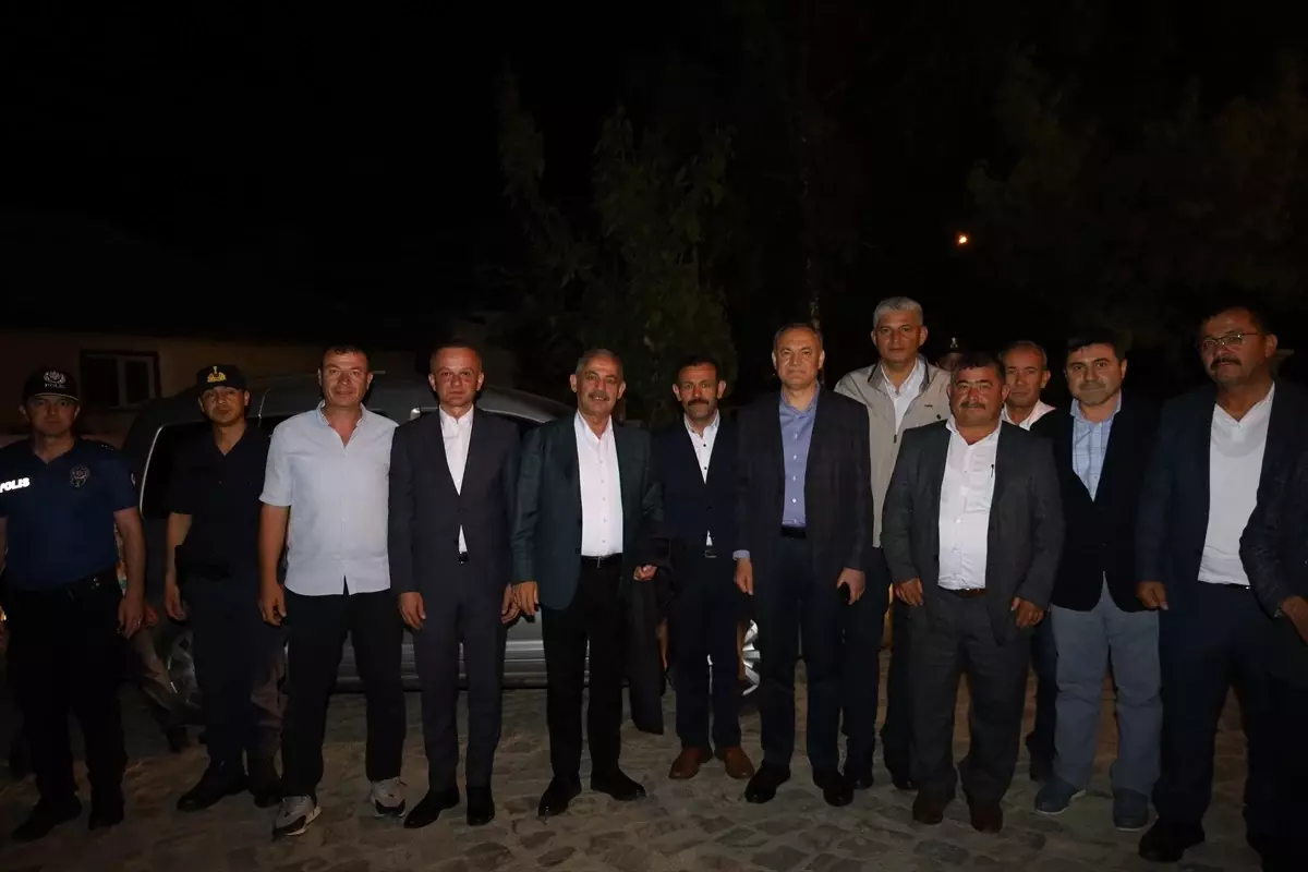Elmalık Köyü'nde Gençler Sinsin Oynadı